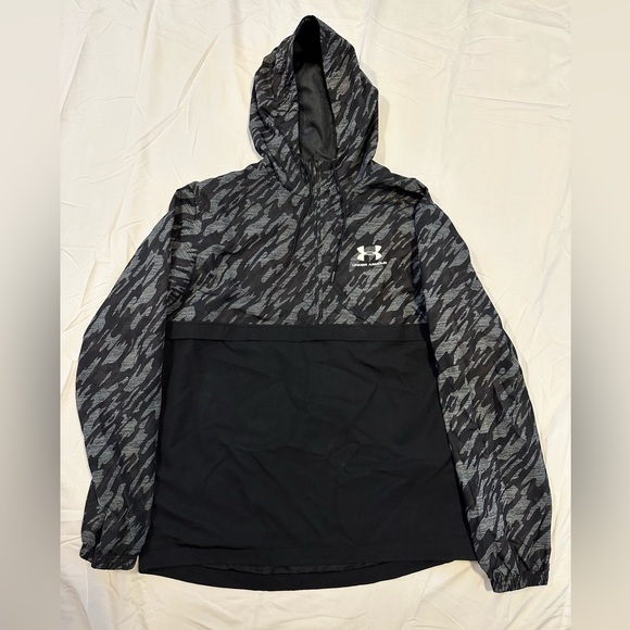 Under Armour Other - UNDER ARMOUR pull over rain coat